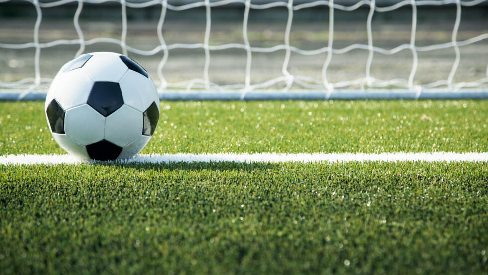 记者：马奎尔、德利赫特、谢什科缺席今日曼联训练